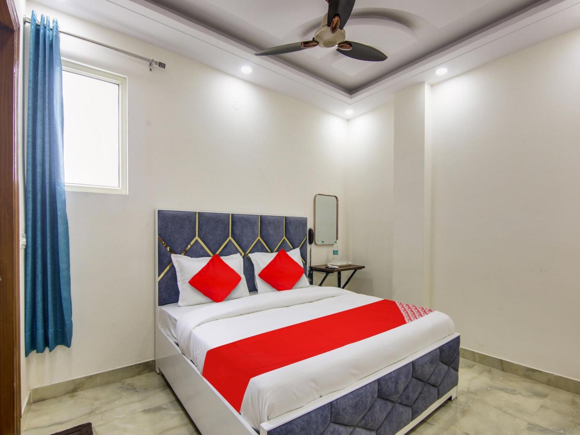 Hotel O Ar Residency Делхи Екстериор снимка
