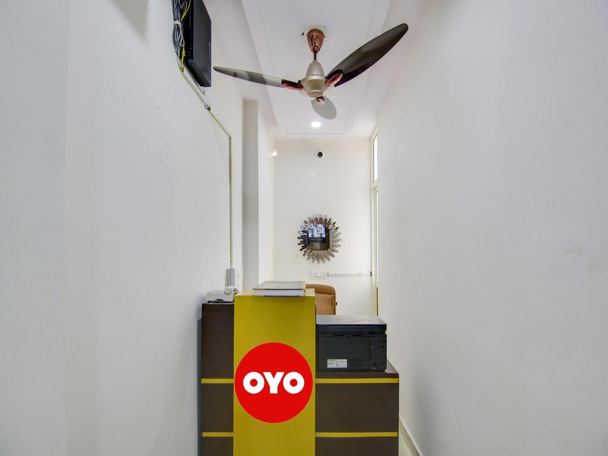 Hotel O Ar Residency Делхи Екстериор снимка